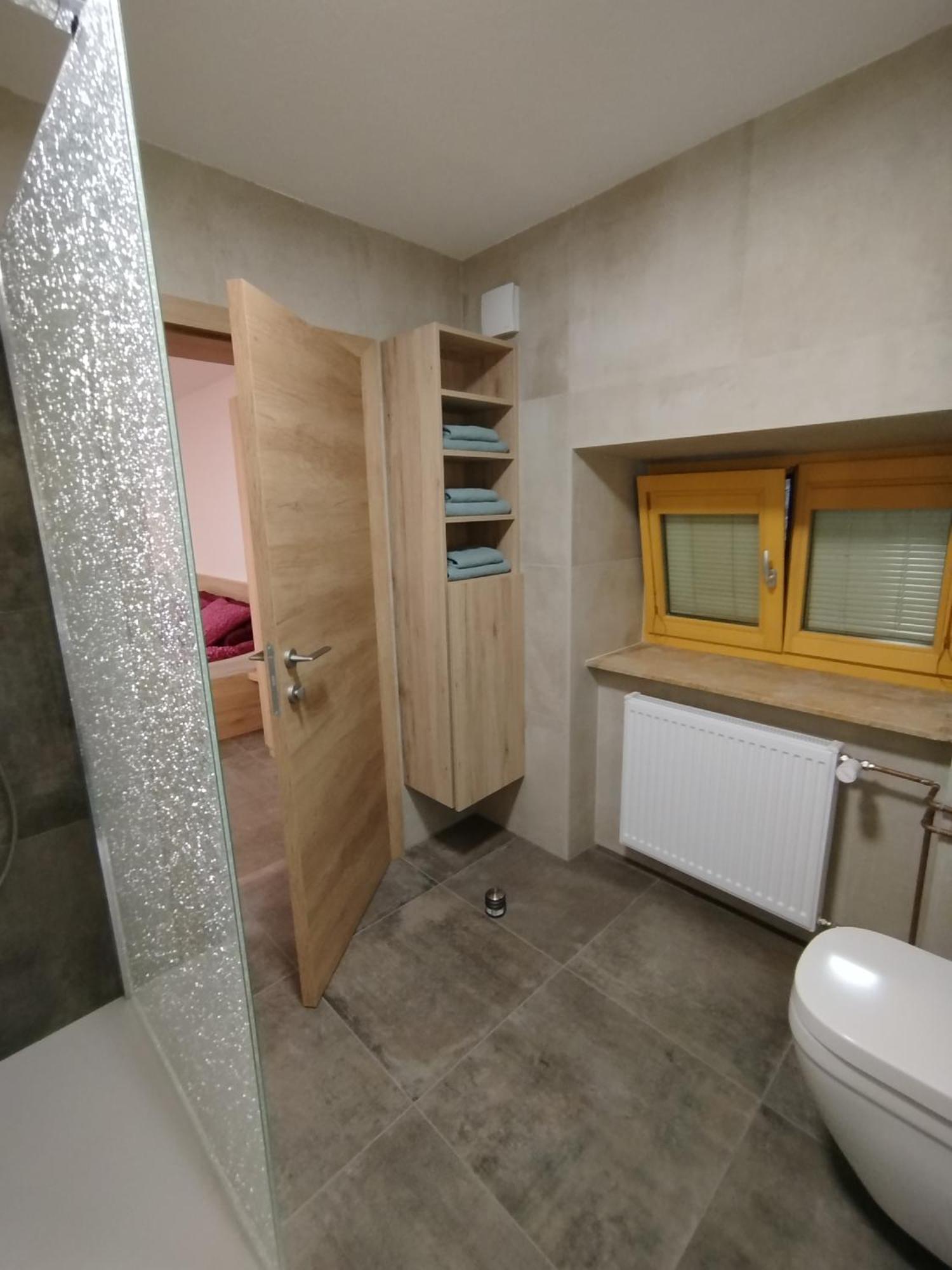 Apartma Mamut 1850 卡姆尼克 外观 照片